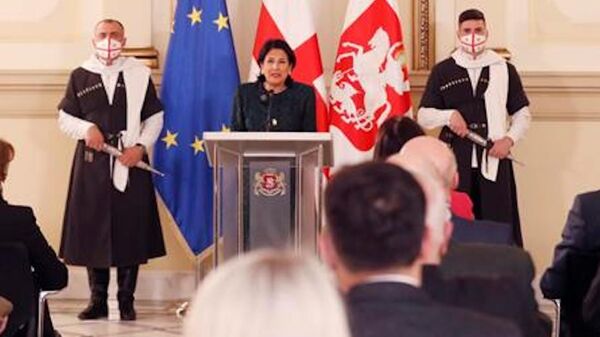 Президент Грузии наградила новых лауреатов Национальной премии и премии имени Шота Руставели

 - Sputnik Грузия