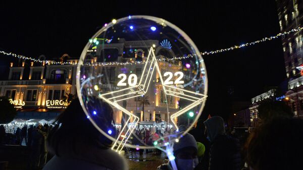 Зимний Батуми в новогодних огнях. Праздничная иллюминация  2022 - Sputnik Грузия