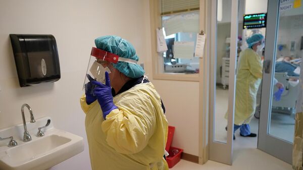 Эпидемия коронавируса - врачи в больнице - Sputnik Грузия