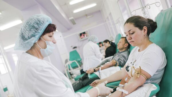 Сдача крови донорами - Sputnik Грузия