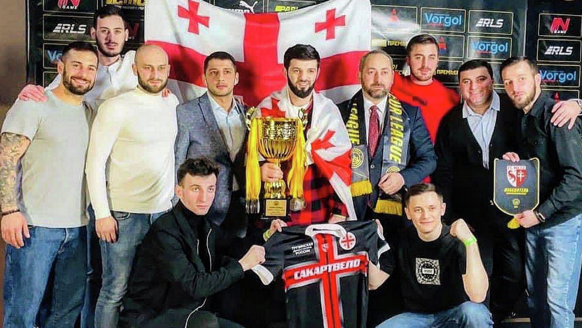 Любительский футбольный клуб Сакартвело получил Кубок Parimatch Amateur League по итогам сезона 2021 года - Sputnik Грузия, 1920, 01.02.2022