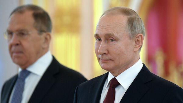 Путин обсудил с Лавровым шансы договориться с Западом - видео - Sputnik Грузия