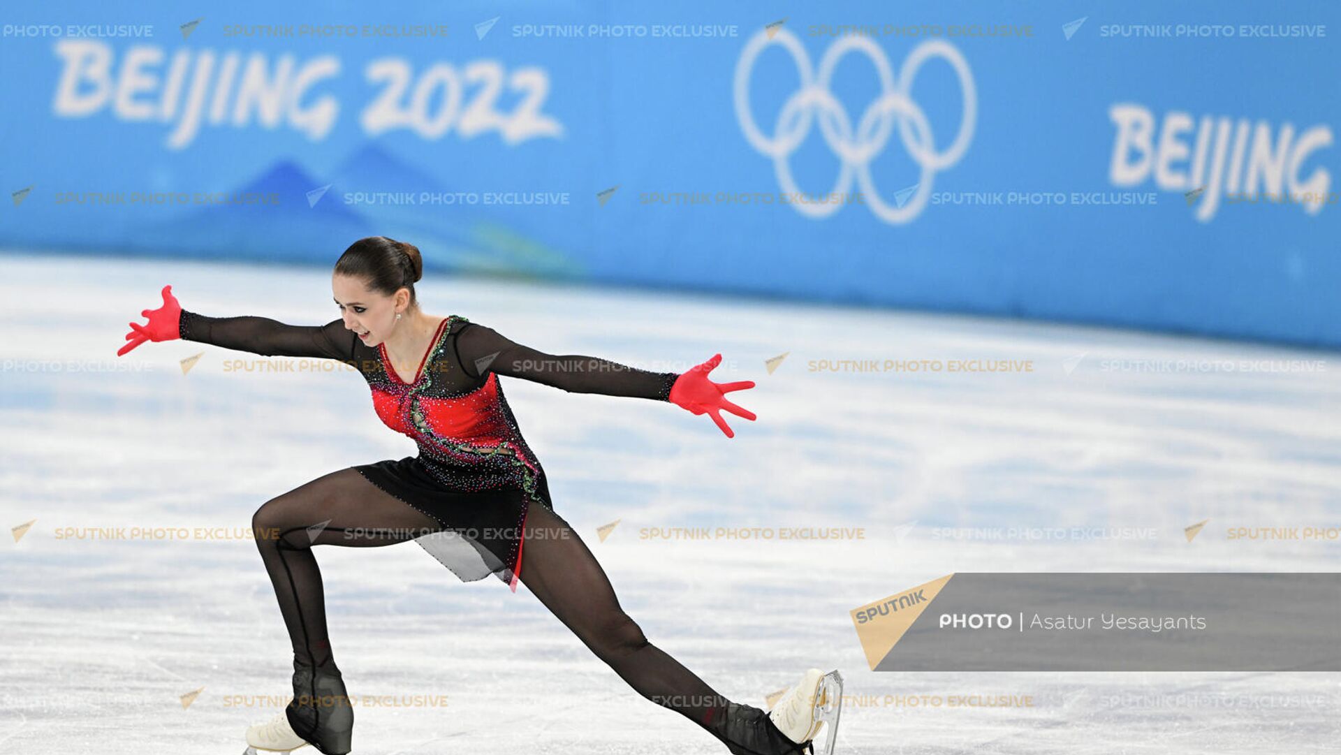 Камила Валиева (Россия) во время произвольной программы женского одиночного катания по фигурному катанию на XXIV зимних Олимпийских играх (17 февраля 2022). Пекин - Sputnik Грузия, 1920, 07.06.2022