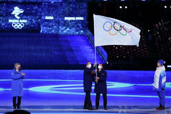 Церемония передачи Олимпийского флага - Sputnik Грузия