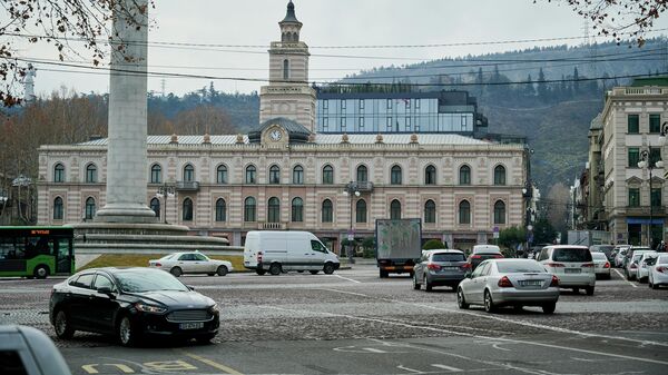 Сакребуло Тбилиси (городской совет) и вид на площадь Свободы - Sputnik Грузия