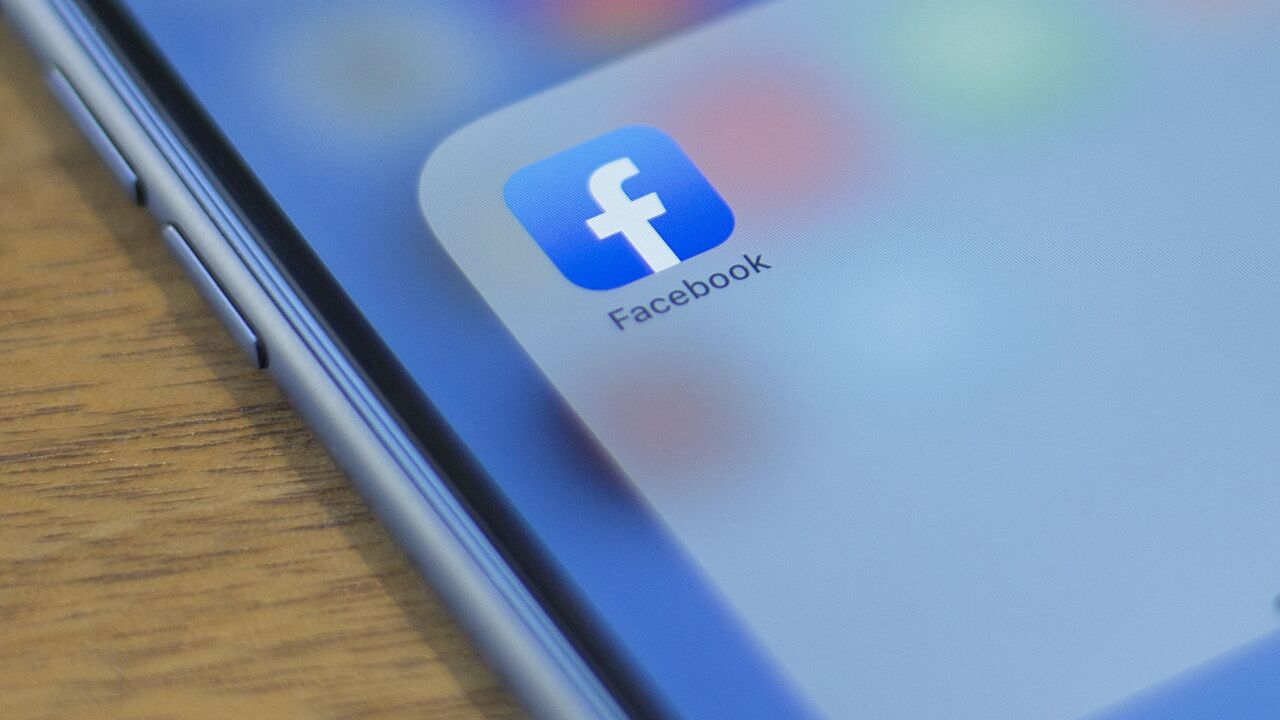 Доступ к соцсети Facebook ограничен в России - 25.02.2022, Sputnik Грузия