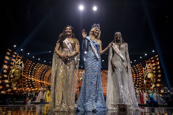 На втором месте оказалась представительница США Шри Сайни, а на третьем - гражданка Кот-д&#x27;Ивуара Оливия Яче - Sputnik Грузия