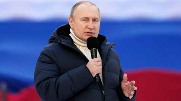Президент РФ Владимир Путин выступает на митинге-концерте в Лужниках, посвященном воссоединению Крыма с Россией - Sputnik Грузия