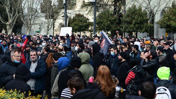 Акция протеста против повышения цен на топливо в столице Грузии 27 марта 2022 - Sputnik Грузия