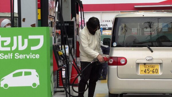 В Японии продолжается рост цен на бензин из-за антироссийских санкций - видео - Sputnik Грузия