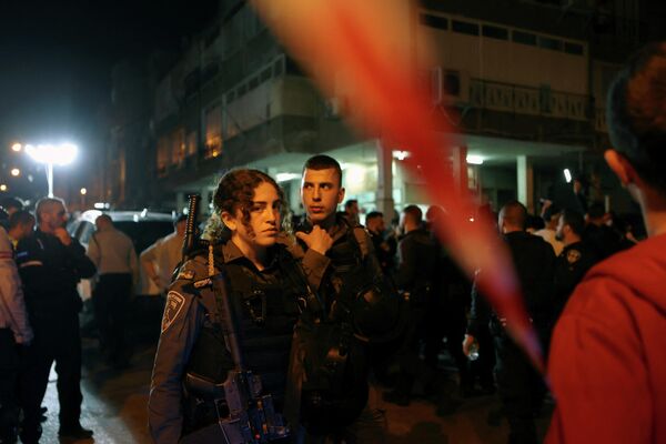 Полиция Тель-Авива призвала граждан без необходимости не покидать свои дома.  - Sputnik Грузия