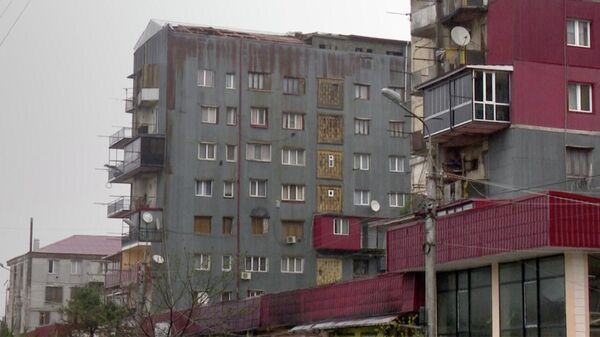 Ветер срывал крыши: последствия урагана в Кобулети - видео - Sputnik Грузия