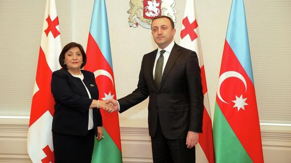 Ираклий Гарибашвили и председатель Милли Меджлиса Сагиба Гафарова - Sputnik Грузия