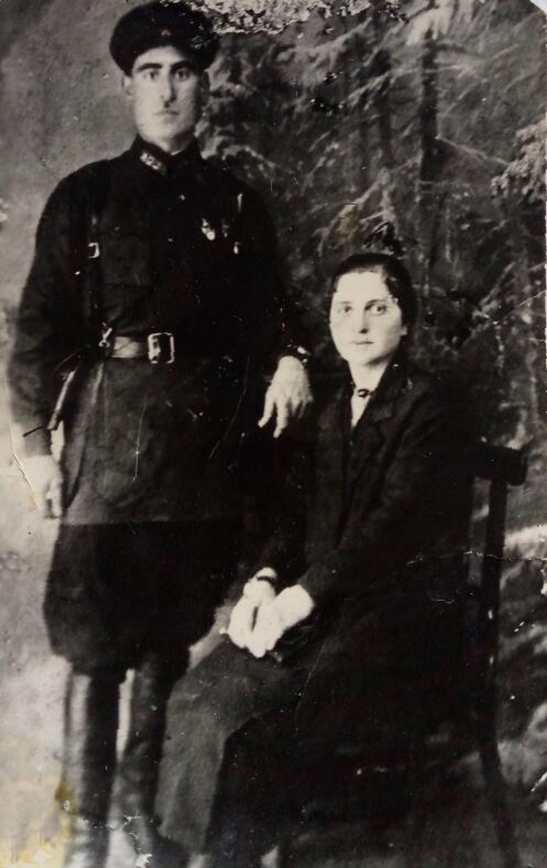 Михаил Бухаидзе с супругой. Фото из архива Дареджан Бухаидзе  - Sputnik Грузия, 1920, 07.05.2022