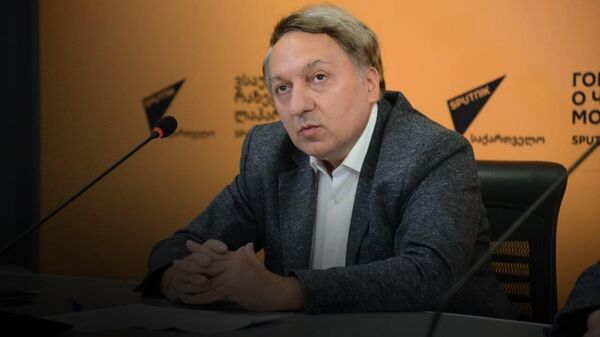 Политолог не исключил столкновений в ходе празднования 9 мая в Грузии - видео - Sputnik Грузия