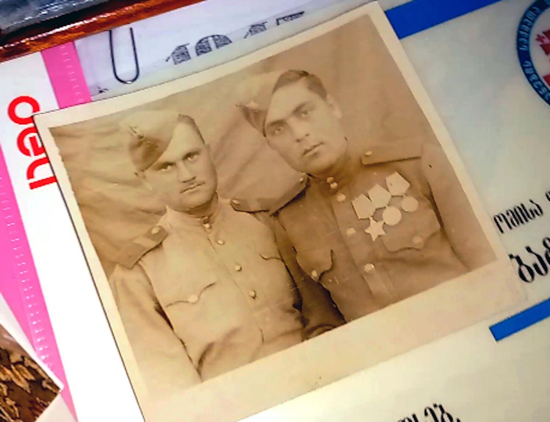 Робинзон Мосашвили и Иосиф Тухашвили. Симферополь, 1943 год - Sputnik საქართველო, 1920, 09.05.2022