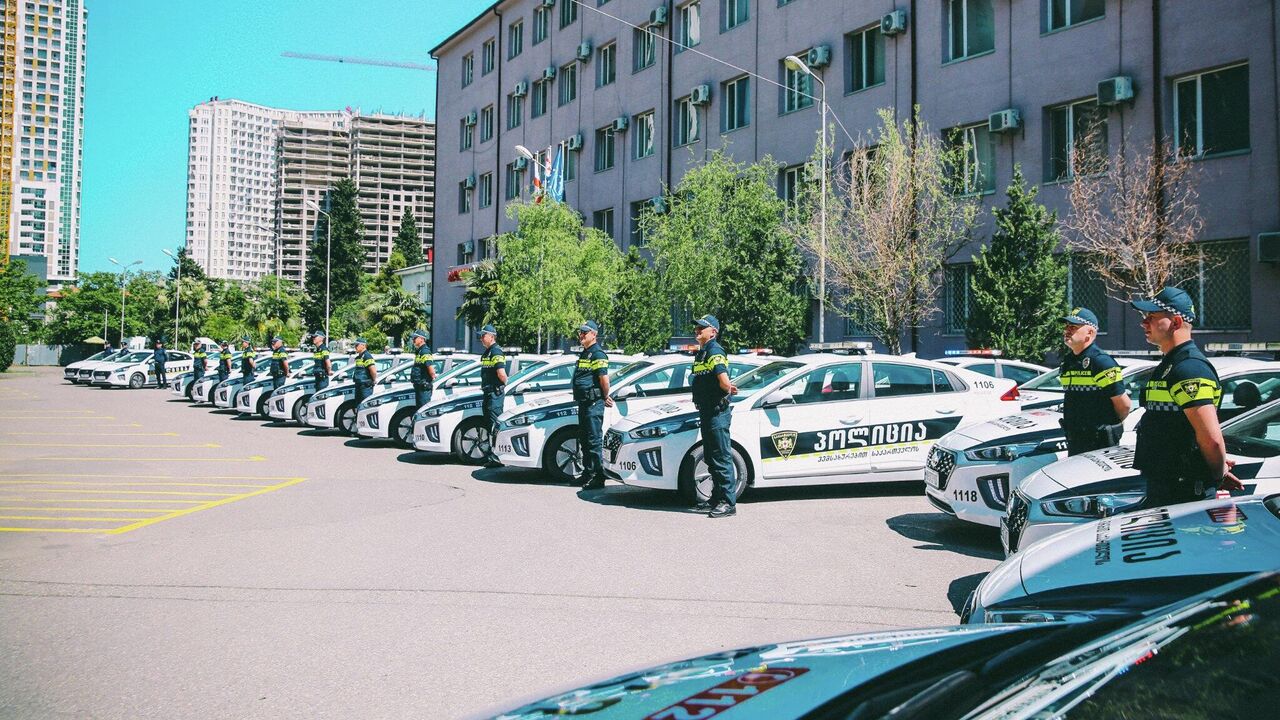 Полиция Грузии полностью пересядет на гибридные автомобили - 23.05.2022,  Sputnik Грузия