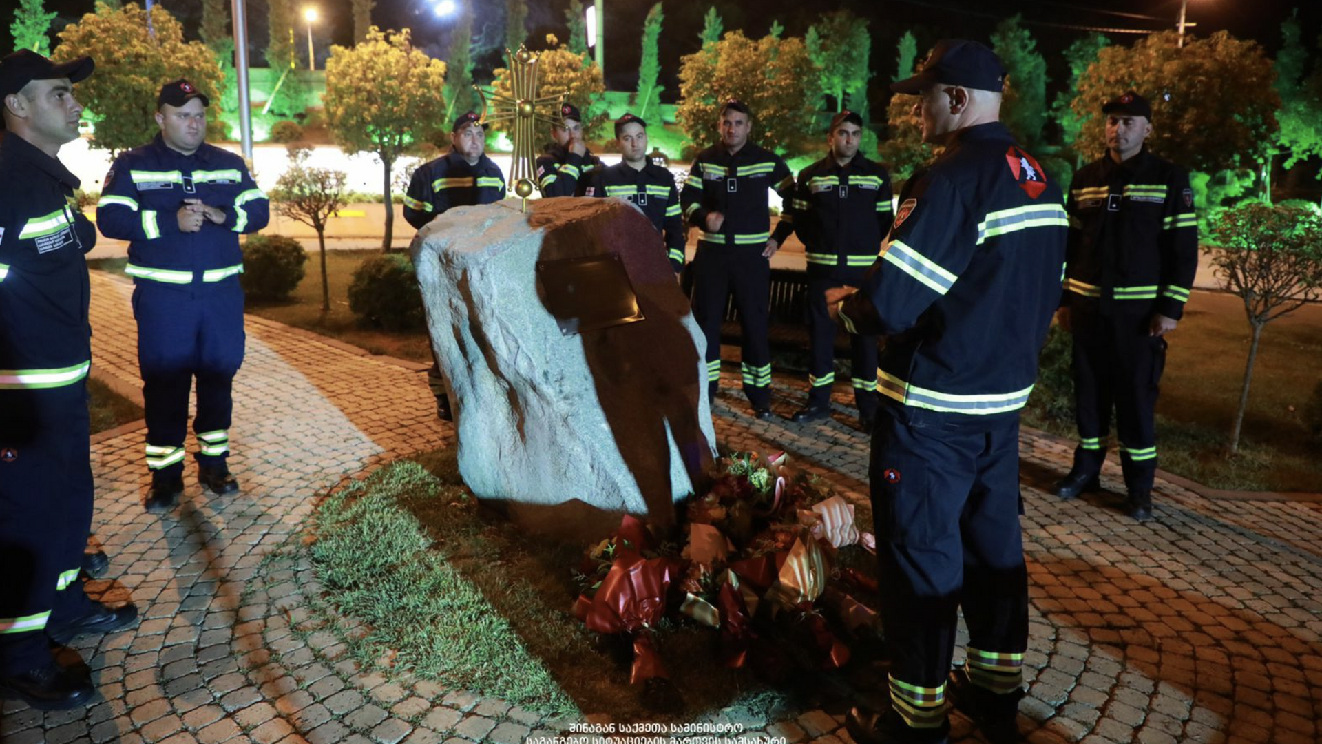 Тбилисские пожарные-спасатели почтили память погибших при наводнении 13 июня 2015 года - Sputnik Грузия, 1920, 13.06.2022