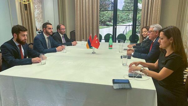 Встреча специальных предствитeлей Армении и Турции (1 июля 2022). Вена - Sputnik Грузия