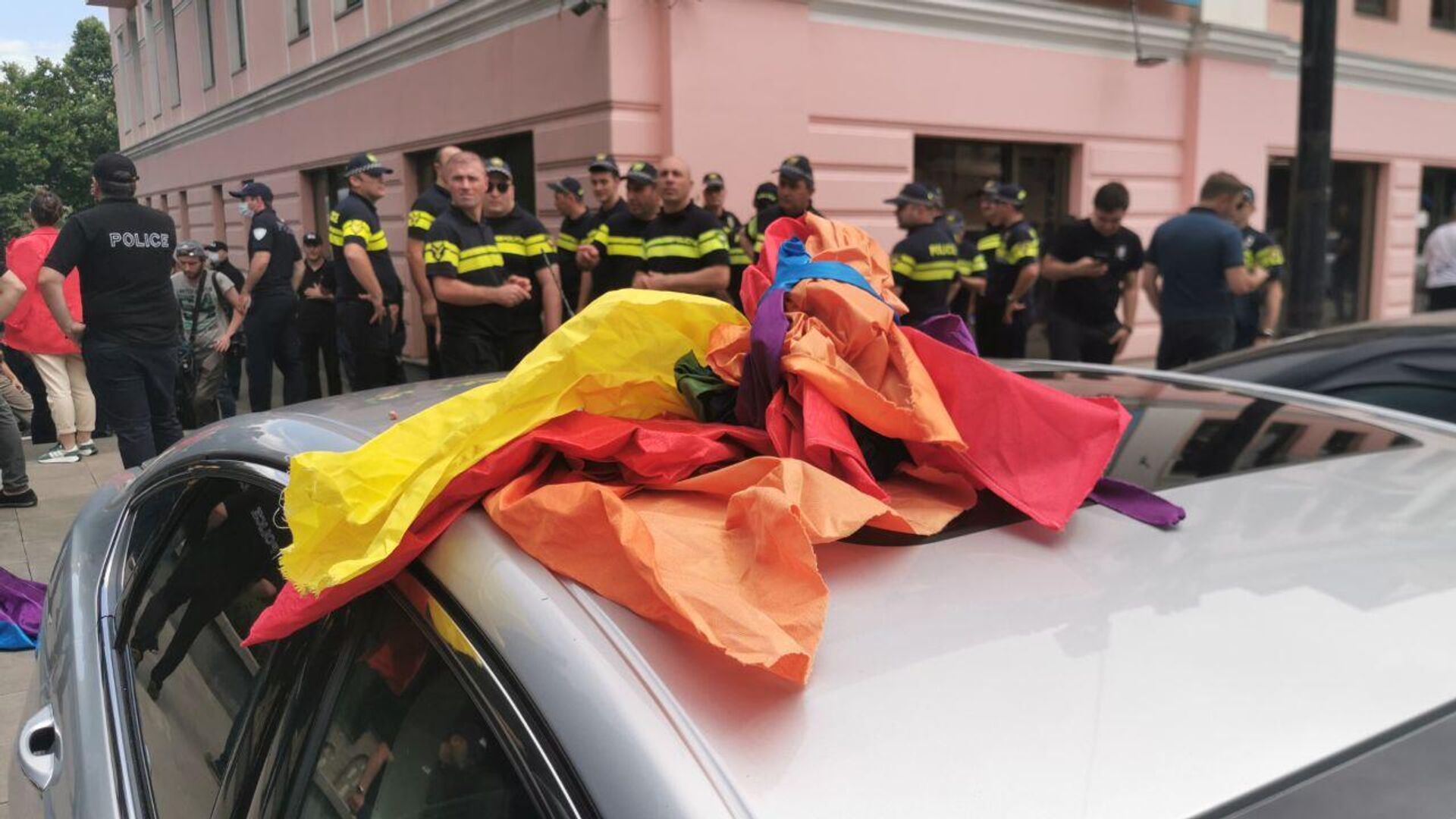 Акция протеста противников ЛГБТ в центре столицы Грузии 2 июля 2022 - Sputnik Грузия, 1920, 02.07.2022