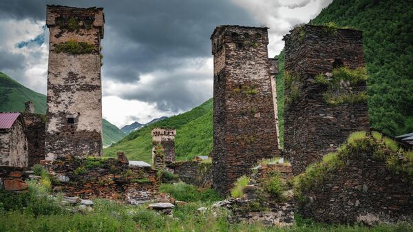 Регион Сванети - сванские башни в высокогорном селе Ушгули - Sputnik Грузия