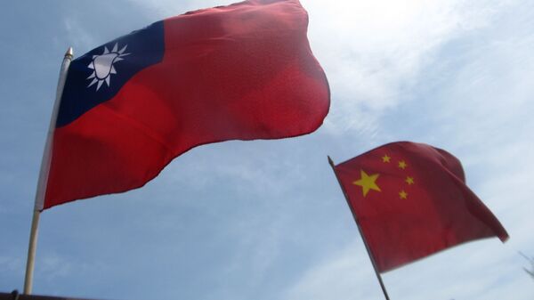 Флаги Тайваня и Китая - Sputnik Грузия