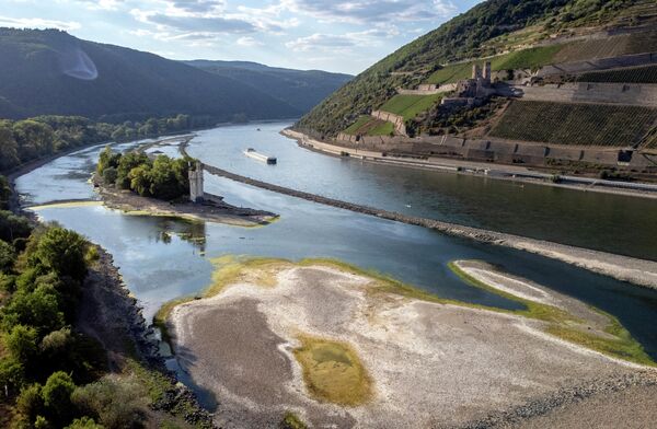 Рейн после длительного периода засухи в Бингене, Германия - Sputnik Грузия