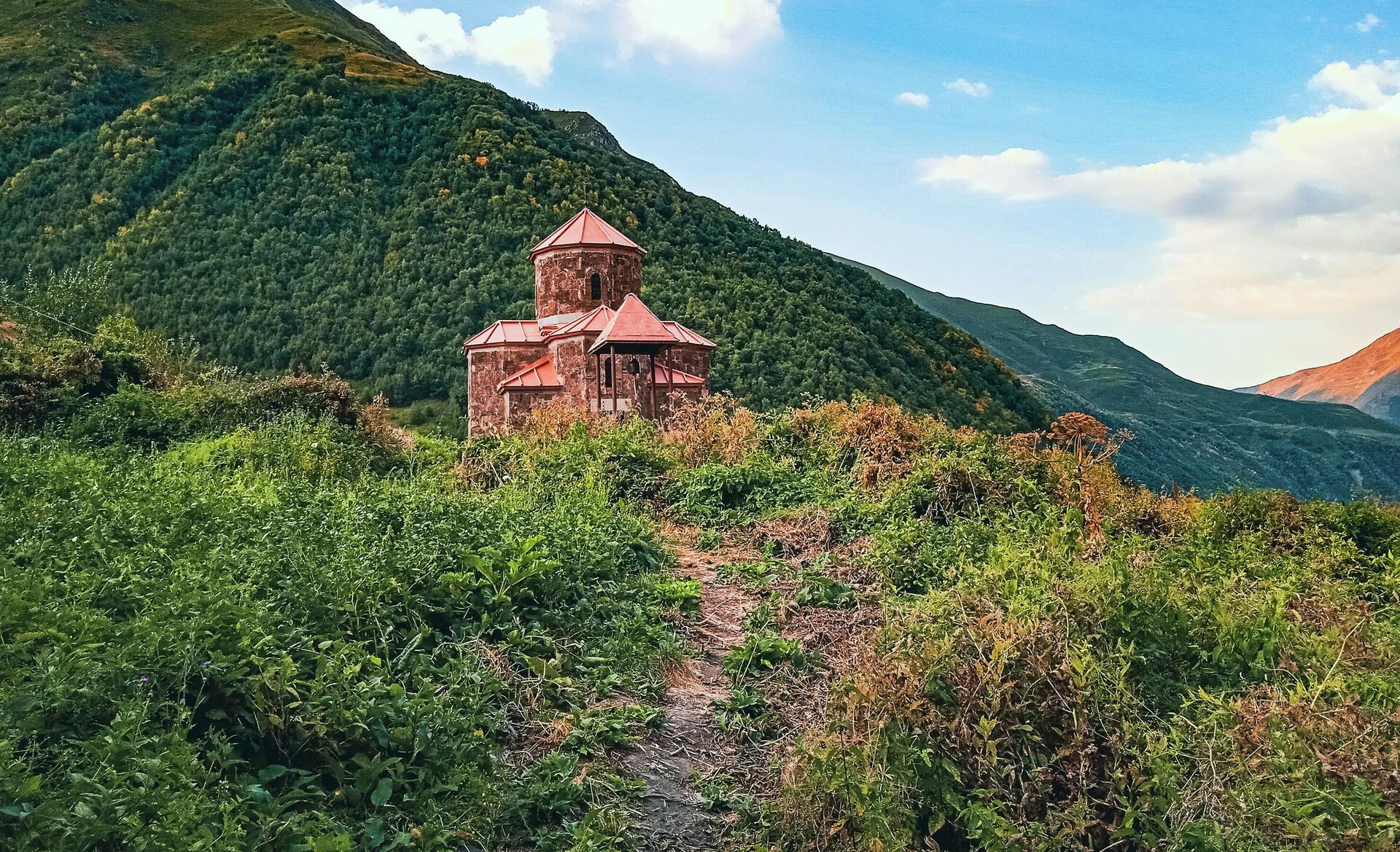 Хевсурети - горные пейзажи - Sputnik Грузия, 1920, 25.11.2022
