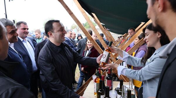 Ираклий Гарибашвили на открытии Дней вина в Телави - Sputnik Грузия