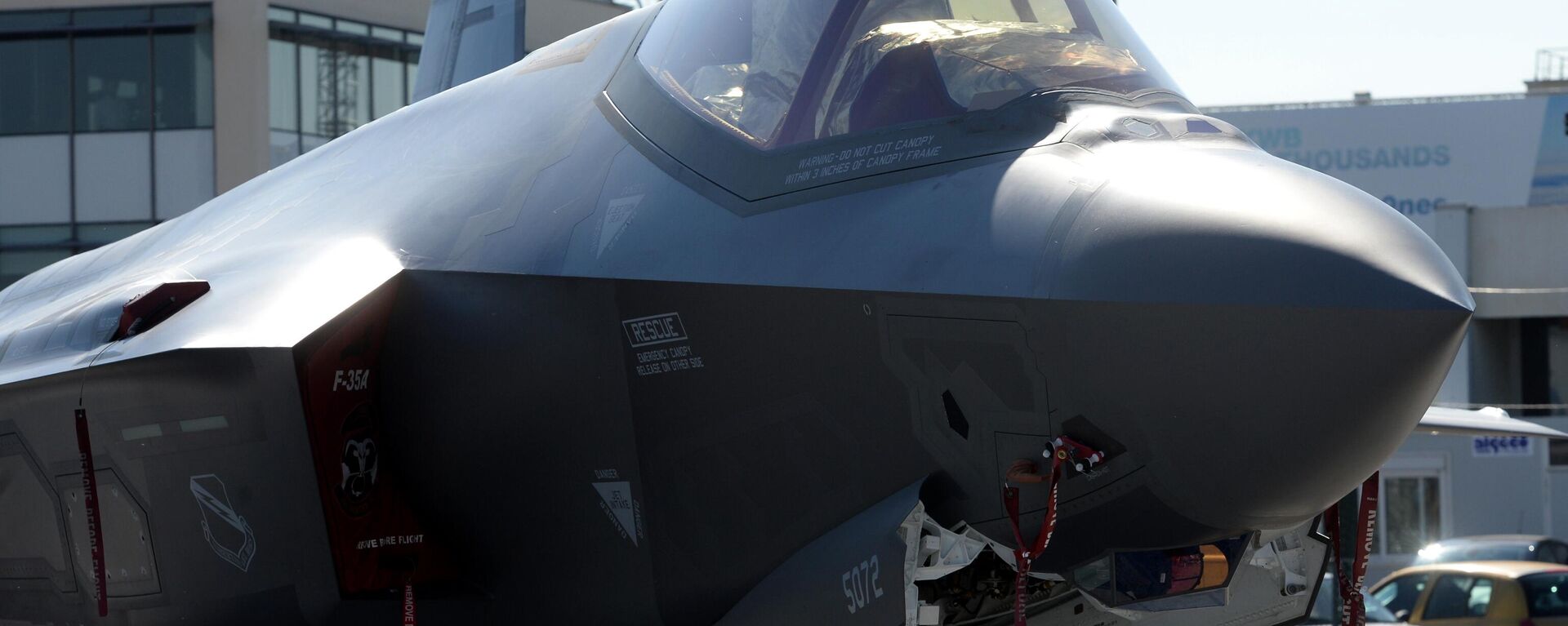 Истребитель-бомбардировщик Lockheed Martin F-35 Lightning II (Локхид-Мартин F-35 Молния II) на Международном авиасалоне Ле Бурже-2017 во Франции. - Sputnik Грузия, 1920, 11.10.2022