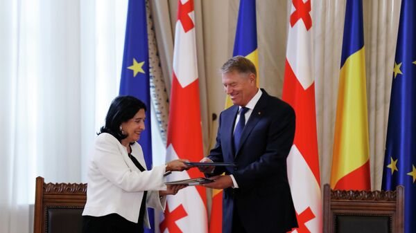 Саломе Зурабишвили и президент Румынии Клаус Йоханнис - Sputnik Грузия