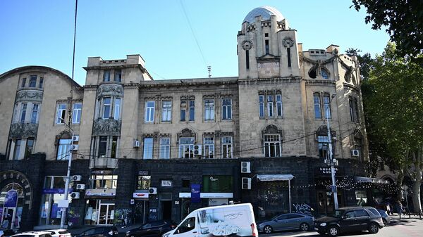 Тбилисцы обеспокоены судьбой достопримечательности города - дома Мелик-Азарянца - Sputnik Грузия