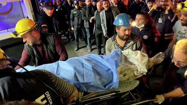 Ситуация на угольной шахте в турецкой Амасре, где, в результате взрыва, погибли десятки шахтеров - Sputnik Грузия