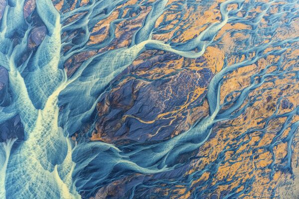 Снимок &quot;Плетеная река&quot; американского фотографа Кристины Райт, занявший первое место в категории &quot;Вода&quot; в конкурсе The Nature Conservancy 2022 - Sputnik Грузия