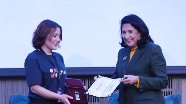 Зурабишвили наградила орденом чести основательницу грузинского стартапа Анну Робакидзе - Sputnik Грузия