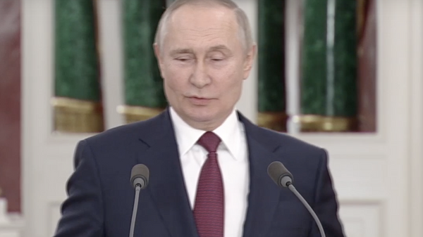 Президент РФ рассказал, как собирается встретить Новый год - видео - Sputnik Грузия
