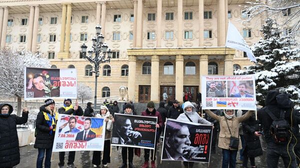 Судебный процесс над Михаилом Саакашвили и акция протеста его сторонников - Sputnik Грузия