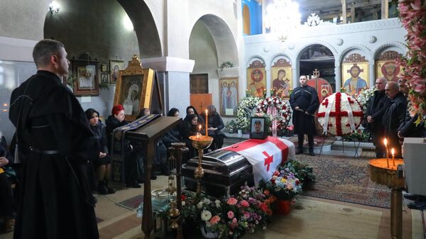 Церемония прощания с полицейским, погибшим в Сагареджо - Sputnik Грузия