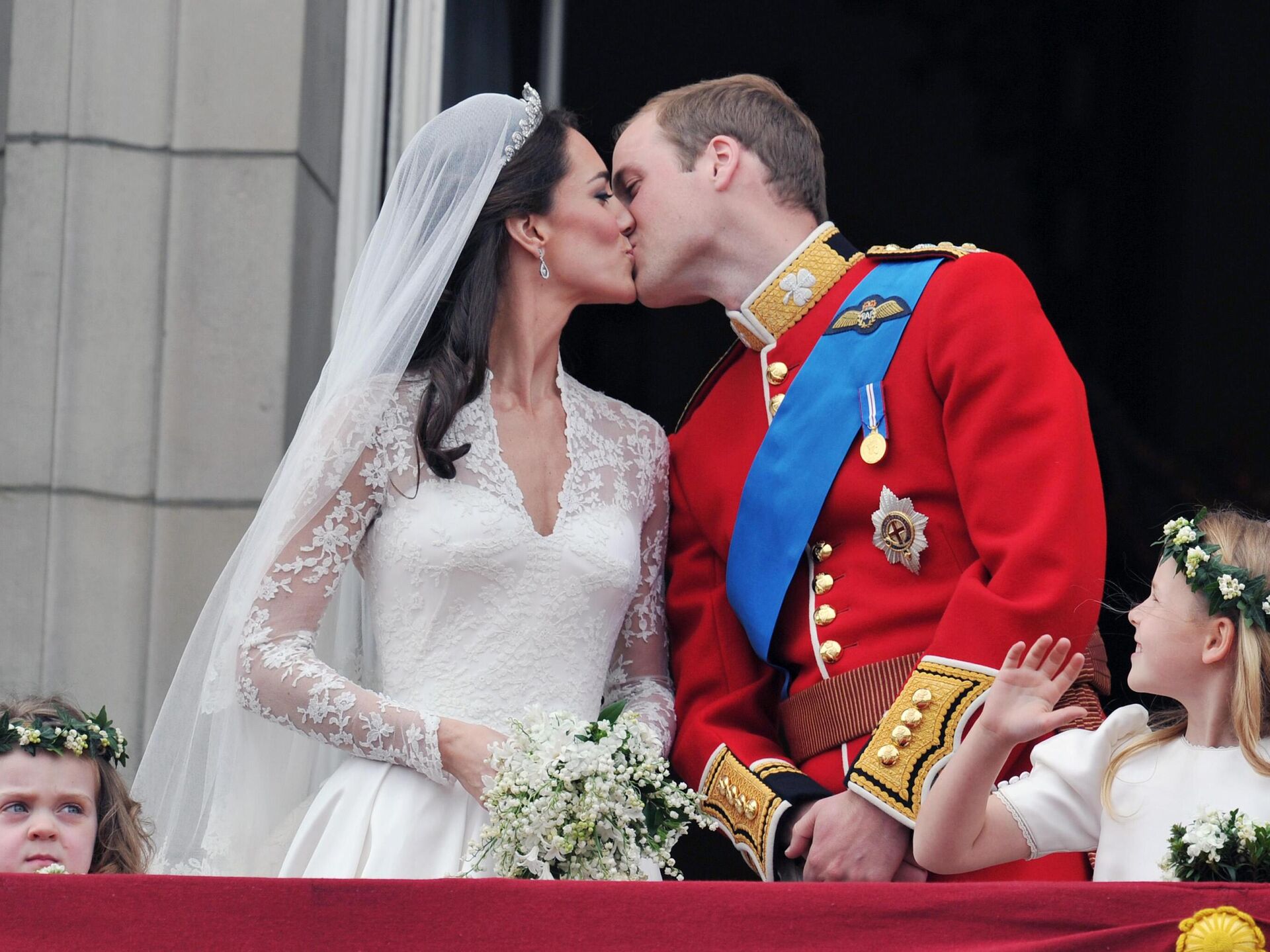 Супруга принца уильяма. Принц Уильям и Кейт Миддлтон. Свадьба принца Уильяма и Кэтрин Миддлтон. Свадьба Кейт Миддлтон и принца. Свадьба принца Уильяма и Кейт Миддлтон 2011 год.