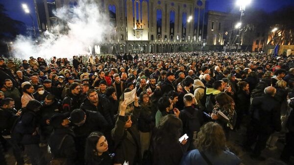 Акции протеста в Тбилиси: МВД обещает наказать всех демонстрантов-правонарушителей