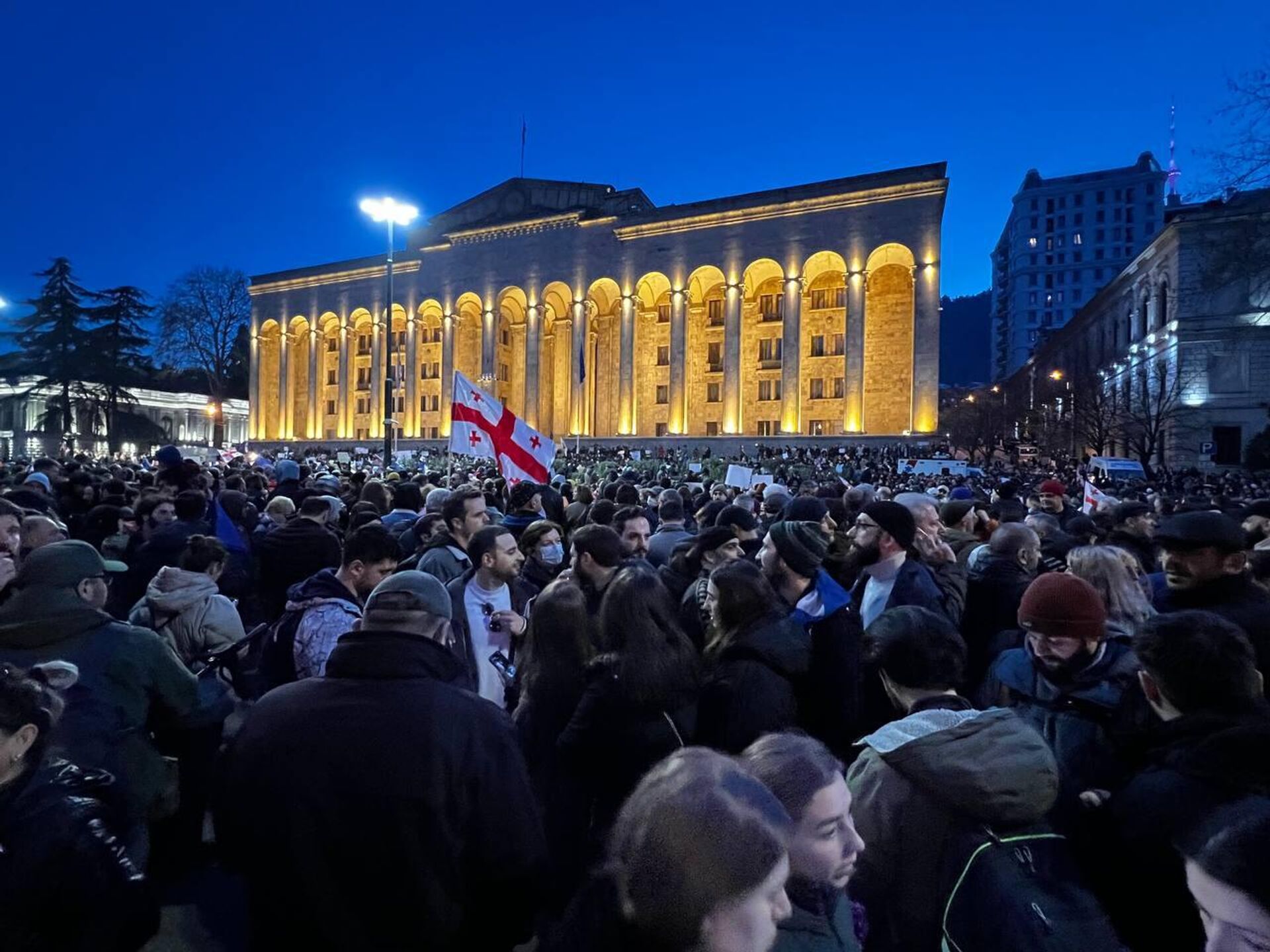 Акция протеста против принятия закона об иноагентах у здания парламента Грузии 8 марта 2023 года - Sputnik Грузия, 1920, 22.11.2023