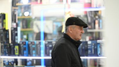 Мужчина в магазине