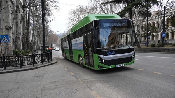 Городской транспорт - автобусы - Sputnik Грузия