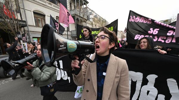 Марш солидарности с женщинами в столице Грузии - Sputnik Грузия