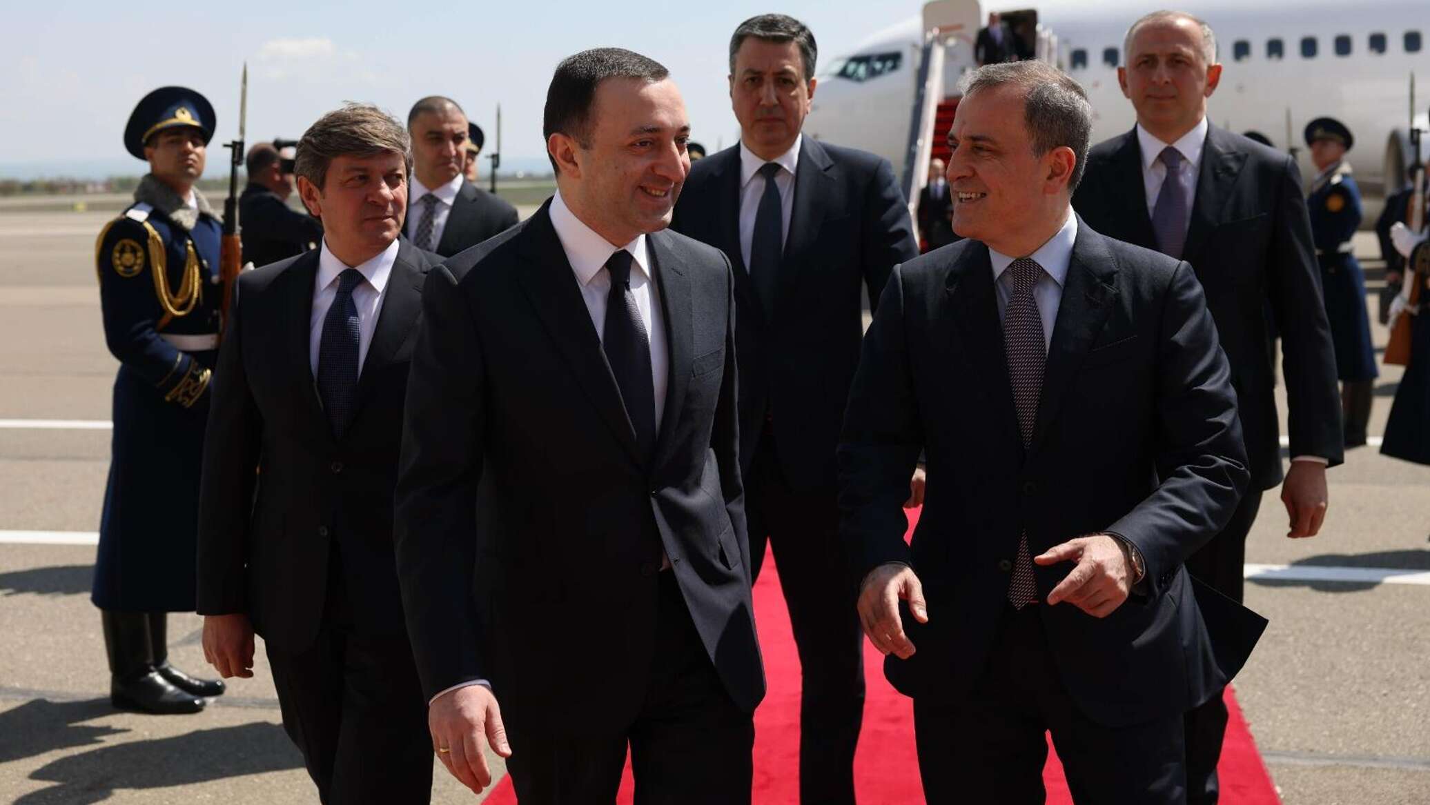 азербайджан грузия новости. грузины и азербайджанцы. грузия азербайджан мост граница. россия и азербайджан. гарибашвили орбан.