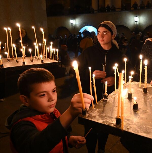 В этом году Пасха для православных христиан пришлась на 16 апреля. - Sputnik Грузия