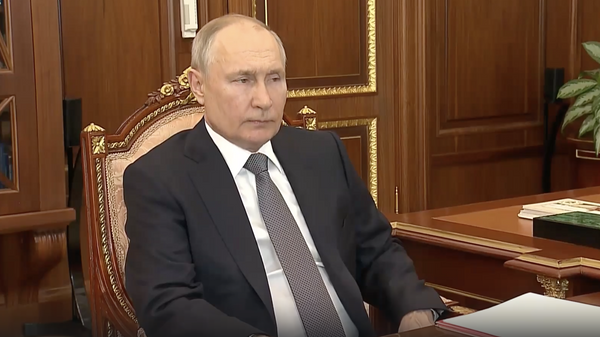 Путин провел рабочую встречу с министром обороны РФ - видео - Sputnik Грузия