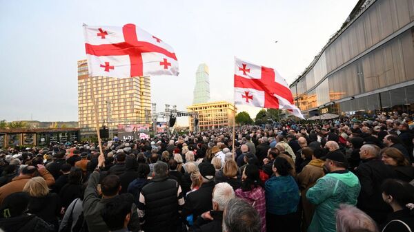 Акция протеста защитников мирной политики Грузии на площади Первой Республики - Sputnik Грузия