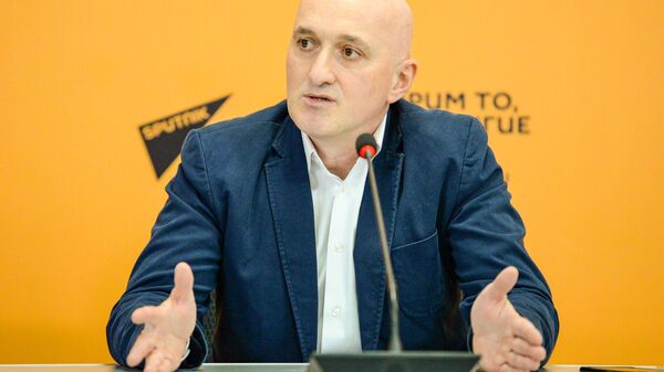 Лидер Социалистического движения Грузии Темур Пипия - Sputnik Грузия