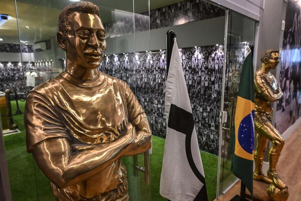 В бразильском Сантосе открылся мавзолей футболиста Пеле под названием &quot;Мемориал Короля&quot;. - Sputnik Грузия
